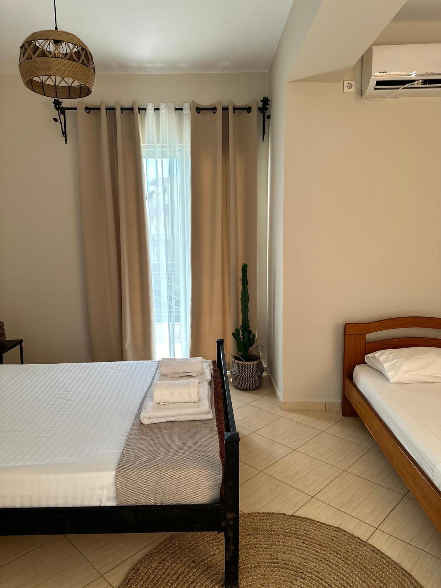 Vila Lemon Tree Sarandë Exteriör bild