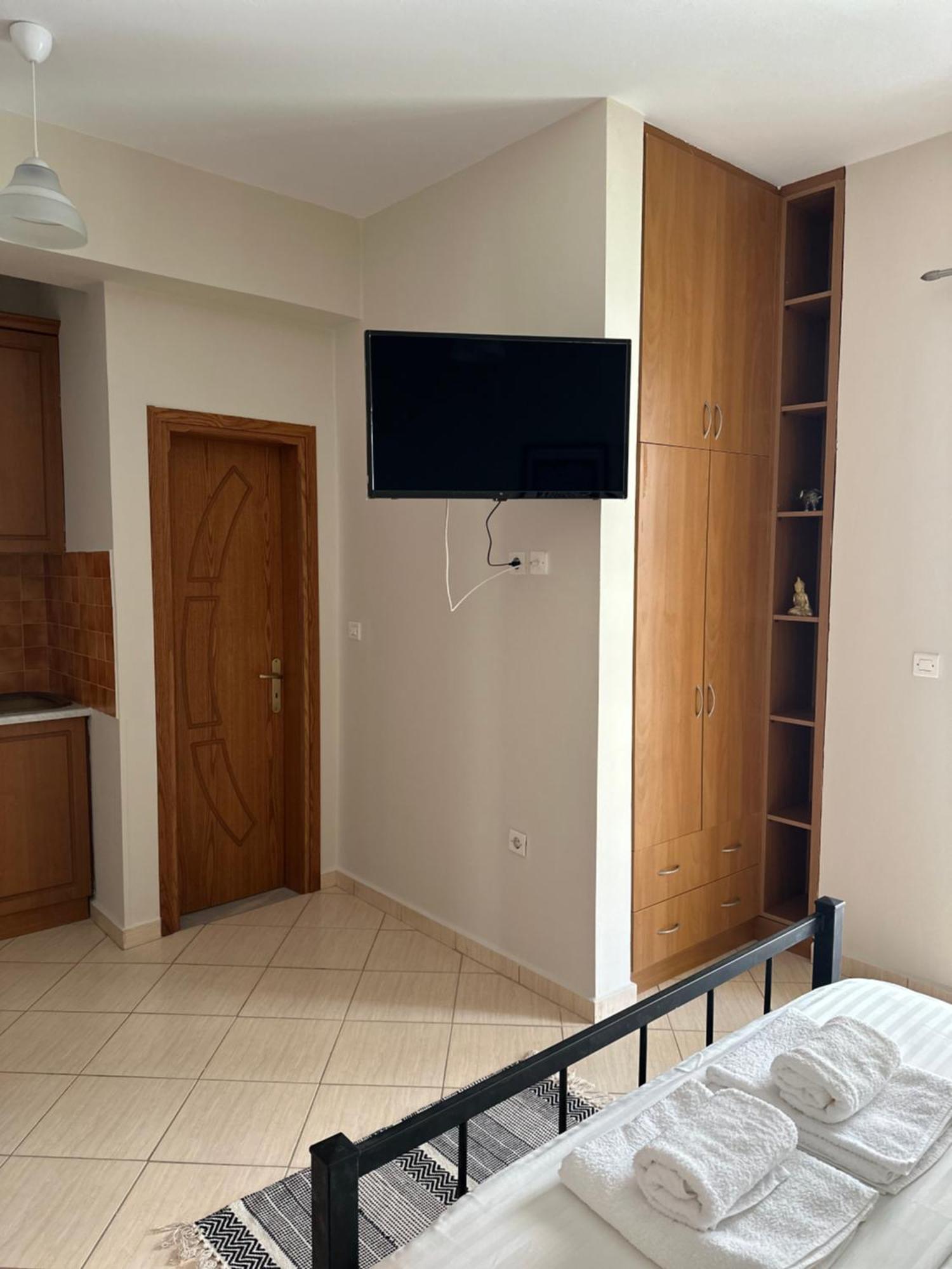 Vila Lemon Tree Sarandë Exteriör bild